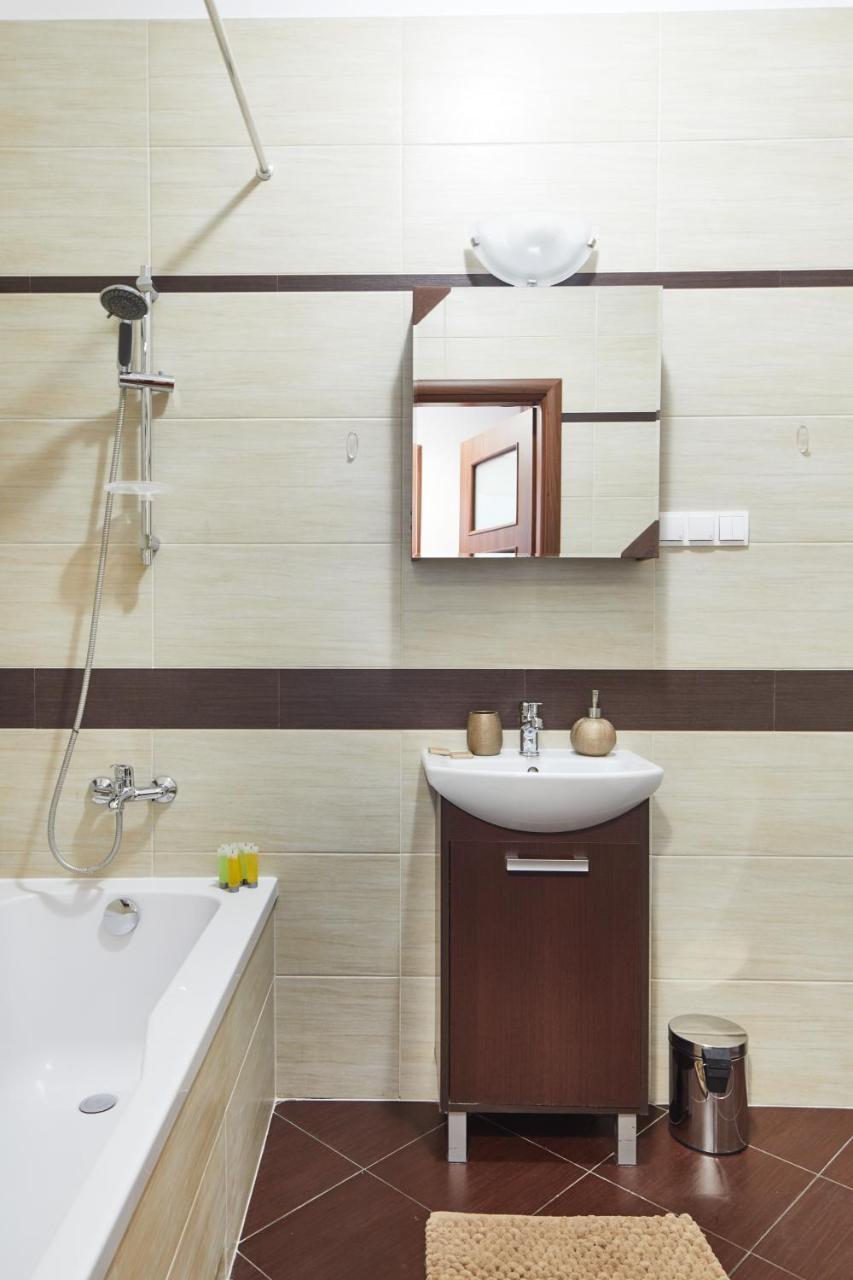 Zoliborz Green Garden Apartment Варшава Экстерьер фото