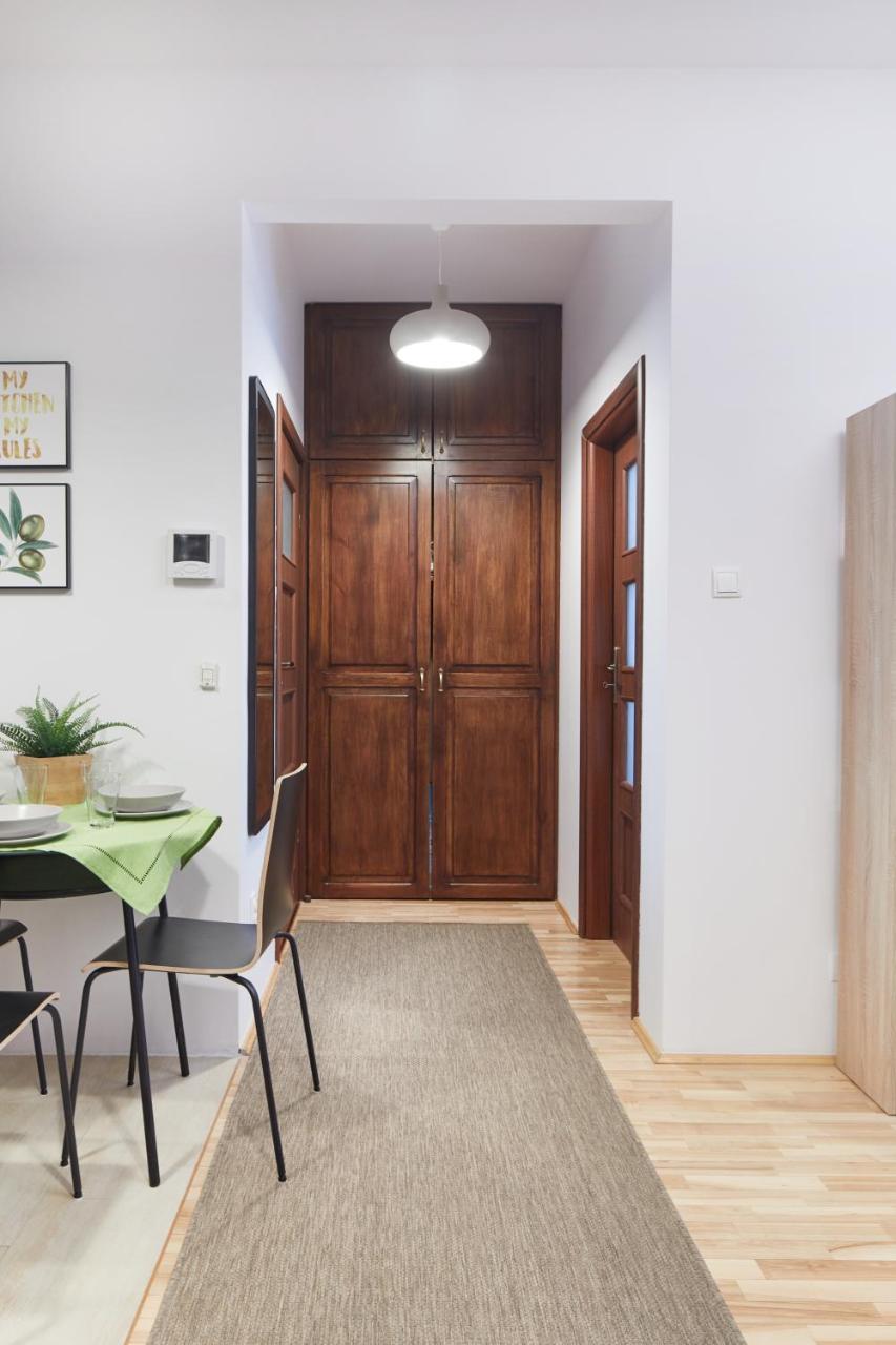 Zoliborz Green Garden Apartment Варшава Экстерьер фото